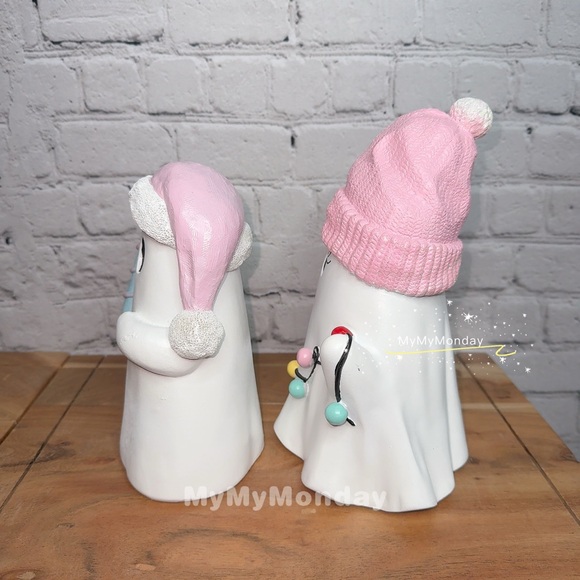 Christmas Ghost with Pink Beanie Set - Picture 3 of 4